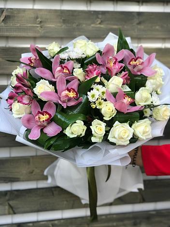 Букет цветов из: Розы и Хризантемы в Золотухино