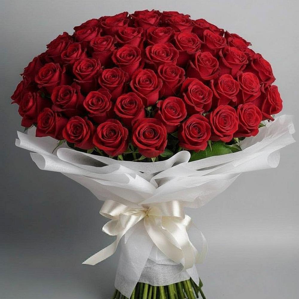 Букет 101 Красная роза Блэк Мэджик в Золотухино