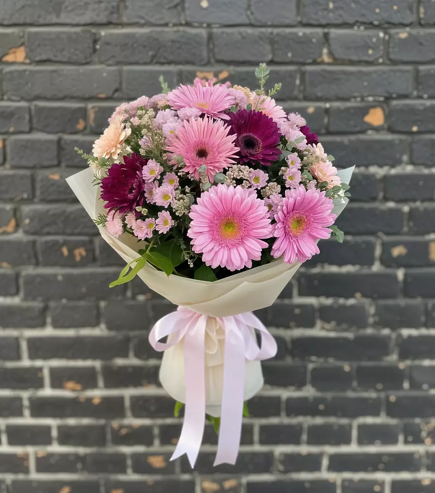 Букет цветов из: Герберы и Хризантемы в Золотухино