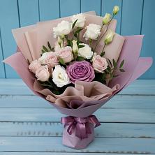 Букет цветов из:  Розы и Лизиантусы в Золотухино