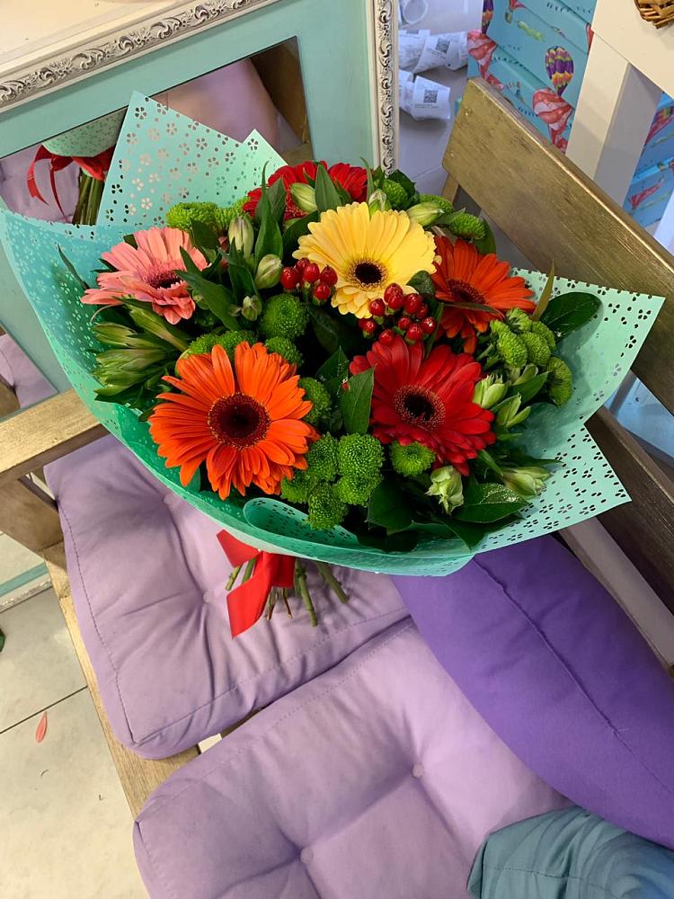 Букет цветов из: Герберы, Хризантемы и Альстромерии в Золотухино