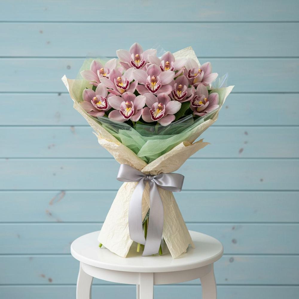 Букет цветов из: Орхидеи и Розы в Золотухино