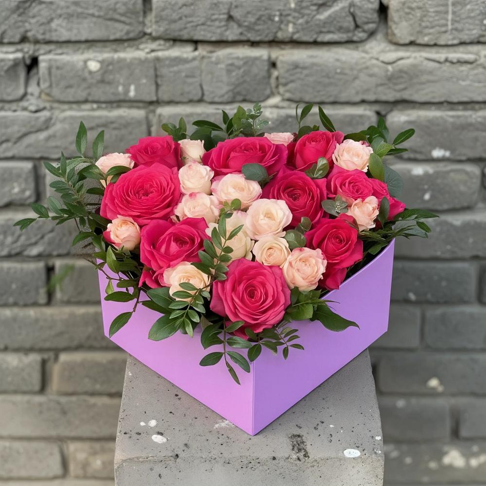 Цветочная композиция из Розы в коробке в Золотухино