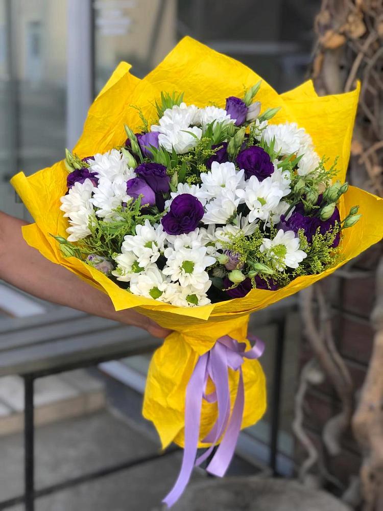 Букет цветов из: Ирисы, Хризантемы и Ромашки в Золотухино