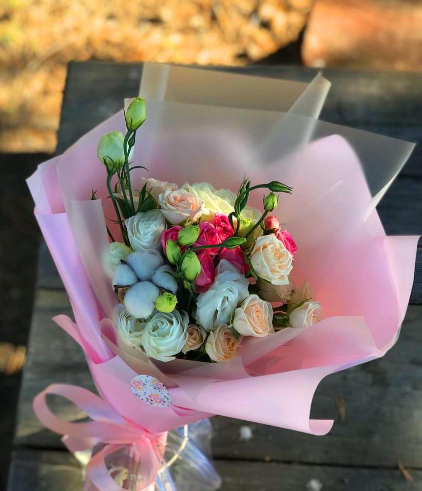 Букет цветов из: Розы и Лизиантусы в Золотухино