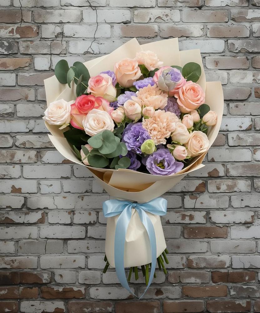 Букет цветов из: Розы, Лизиантусы и Гвоздики в Золотухино