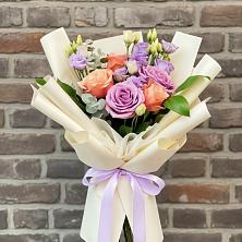 Букет цветов из:  Лизиантусы и Розы в Золотухино