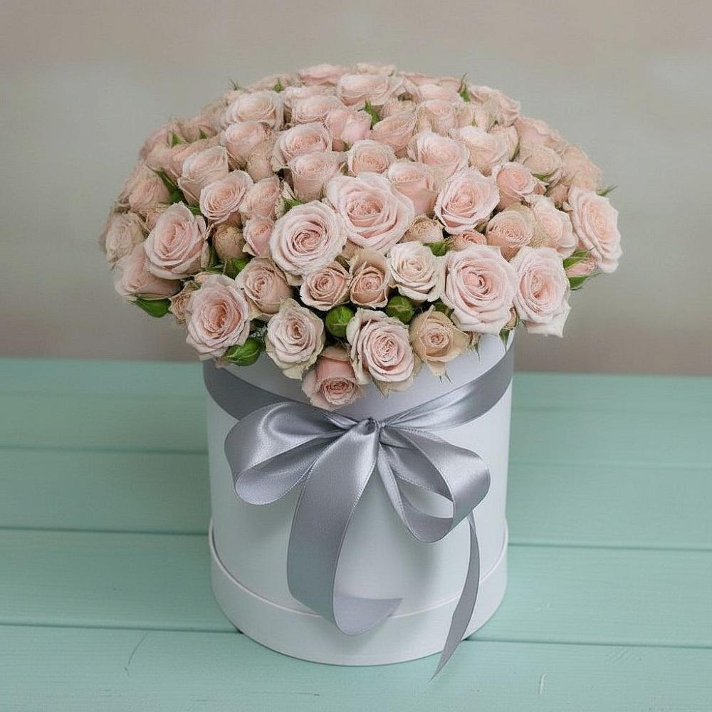 Цветочная композиция из Розы в шляпной коробке в Золотухино